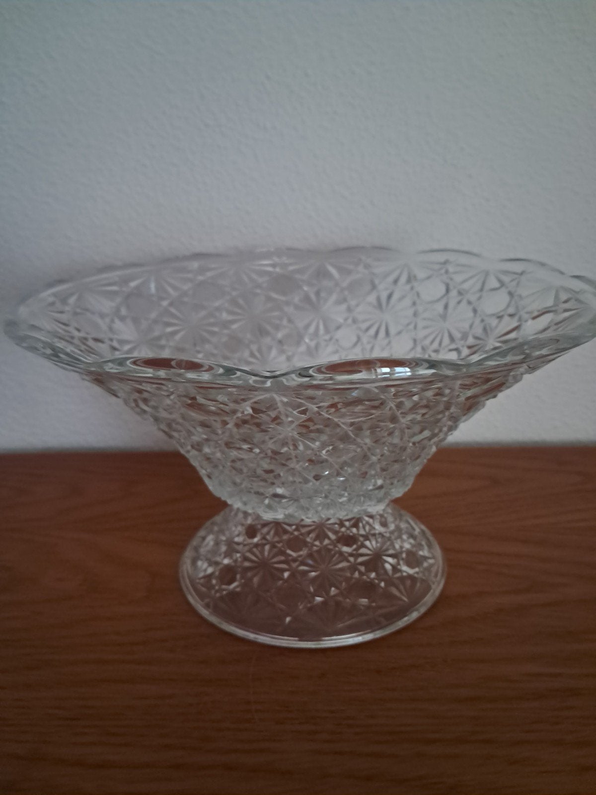 Vintage glazen schaal op voet., Ophalen of Verzenden