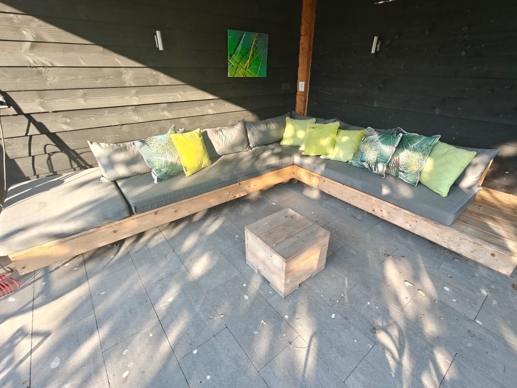 Houten loungebank met fijne kussens, Ophalen, Gebruikt, Bank, Steigerhout