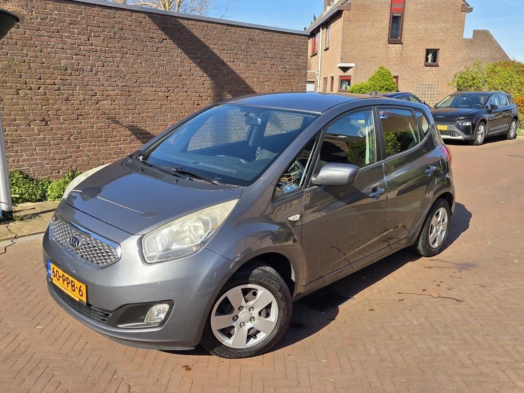 Kia Venga 1.4 Cvvt 90pk 2011 Grijs, Voorwielaandrijving, Stof, Zwart, 4 cilinders