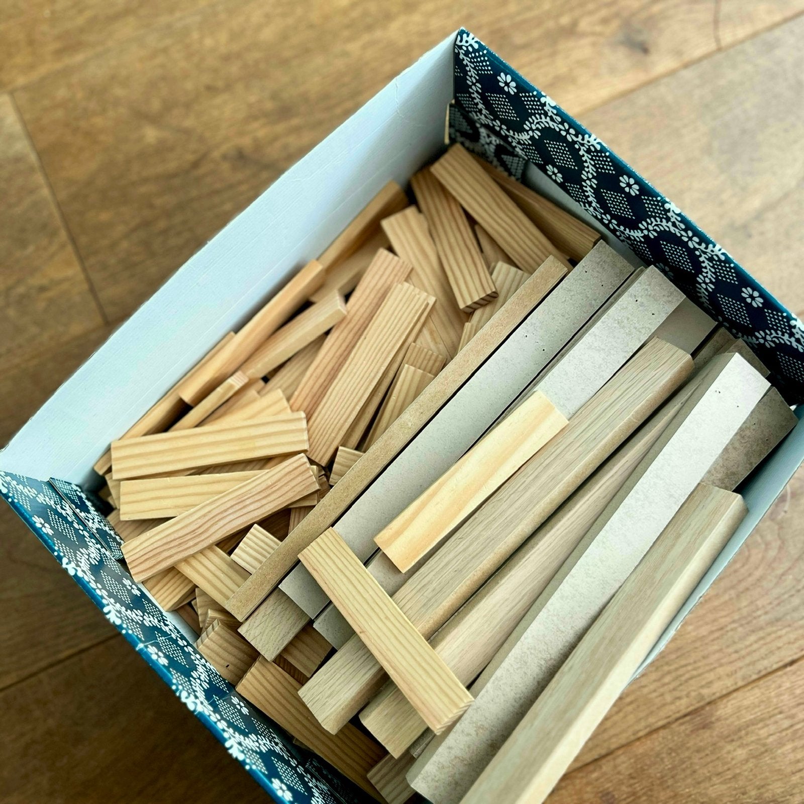 Grote doos Kapla plankjes blank hout, Kinderen en Baby's, Speelgoed | Bouwstenen, Ophalen of Verzenden, Zo goed als nieuw, Overige merken