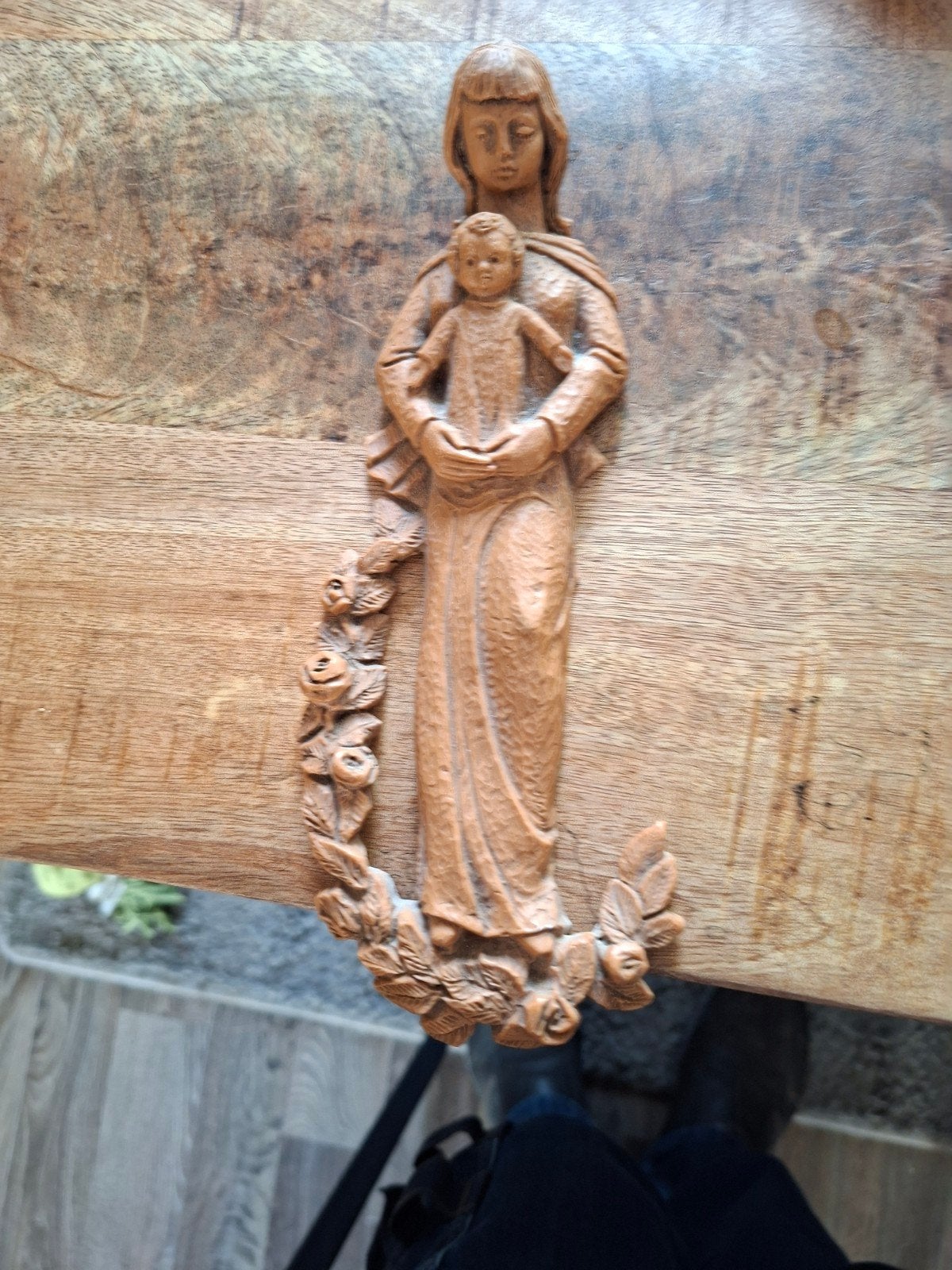 Houten Maria met kind beeldje - Handgesneden, Antiek en Kunst, Ophalen of Verzenden