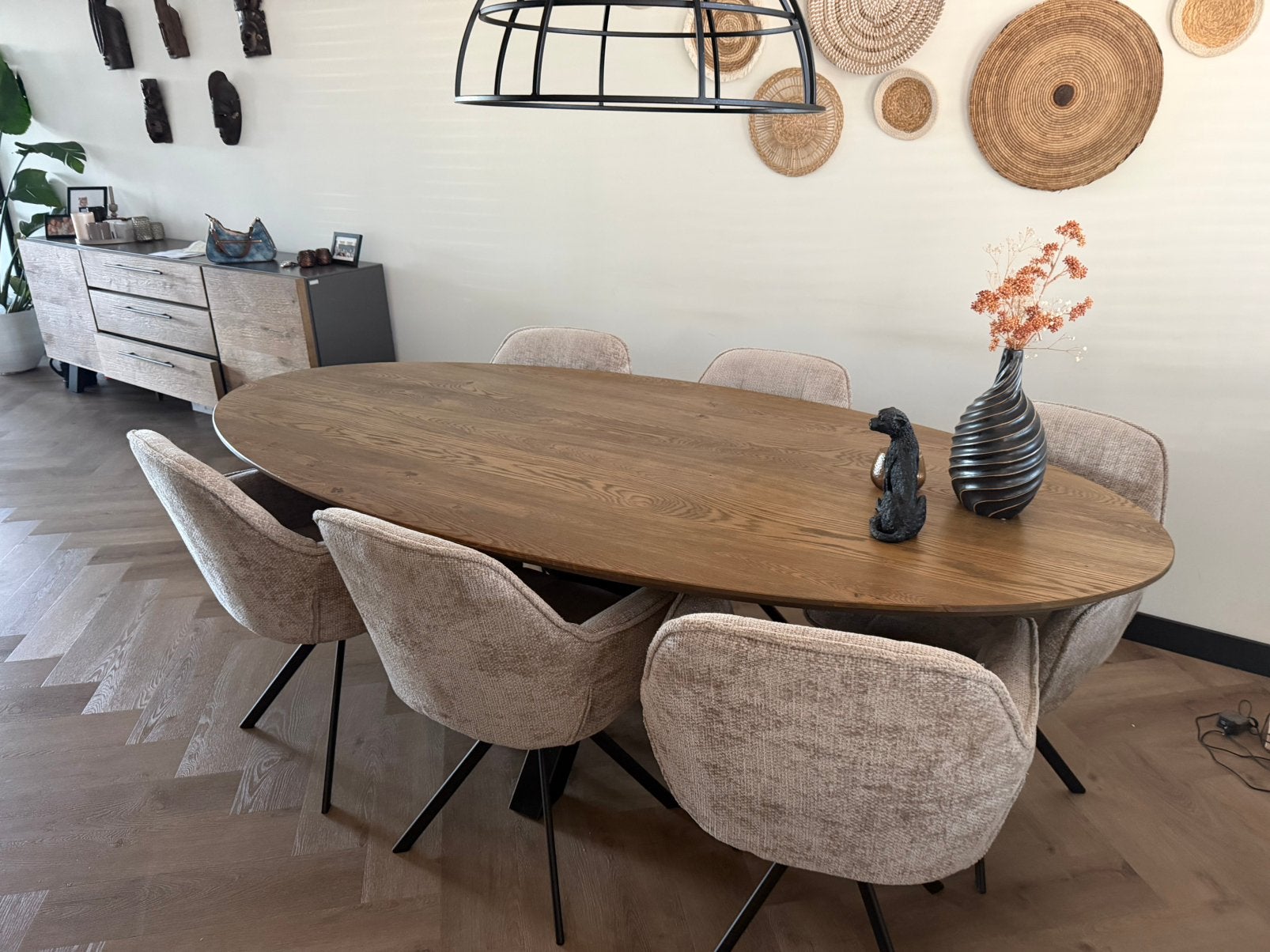 Mooie houten eettafel, 100 tot 150 cm, 200 cm of meer, Ophalen of Verzenden, Zo goed als nieuw
