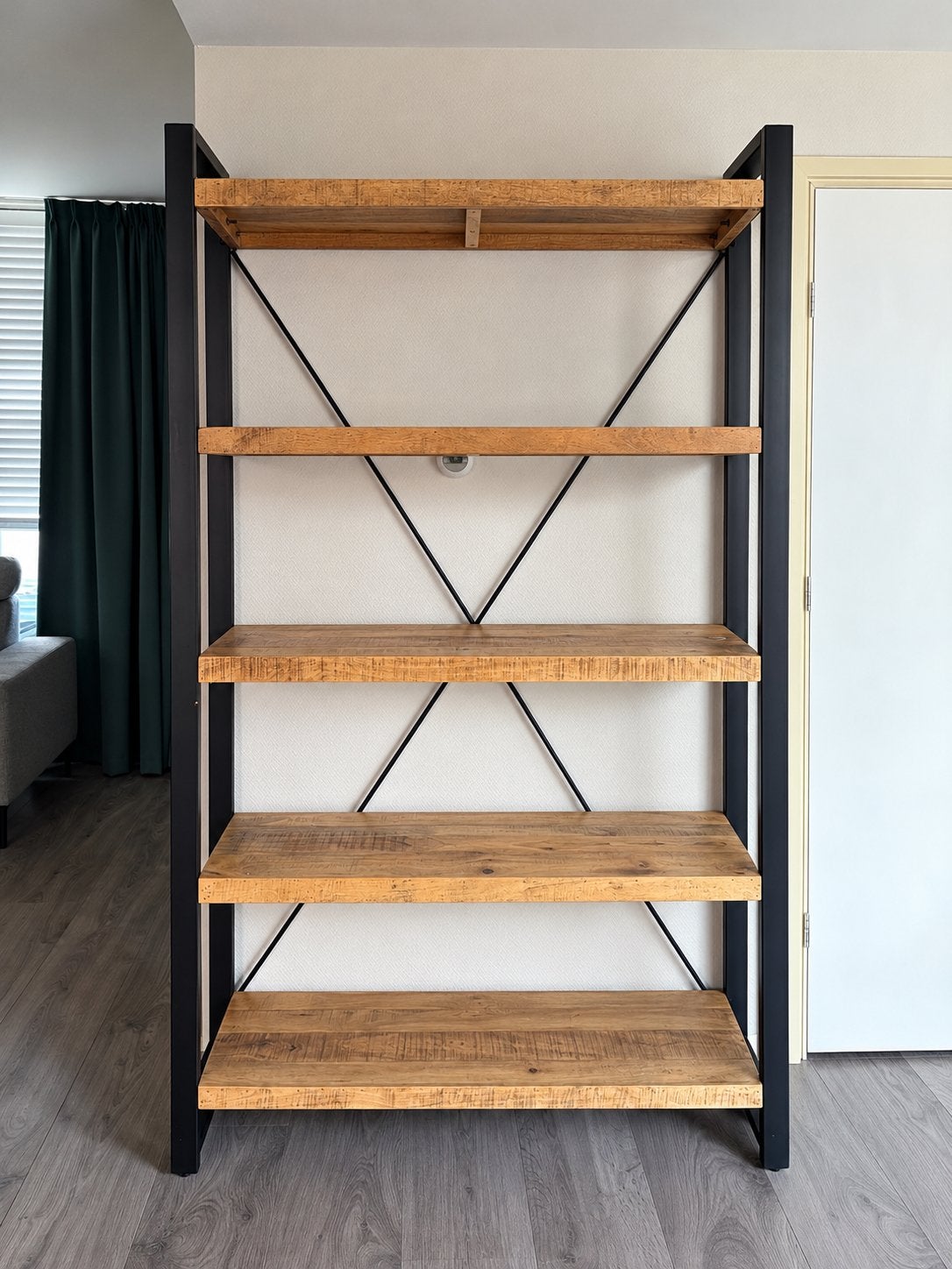 Industriële mango hout boekenkast - Breedte 120 cm, Ophalen, N, Zo goed als nieuw, J