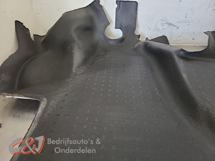 Vloerbedekking van een Volkswagen Transporter, Gebruikt, -, Volkswagen, -