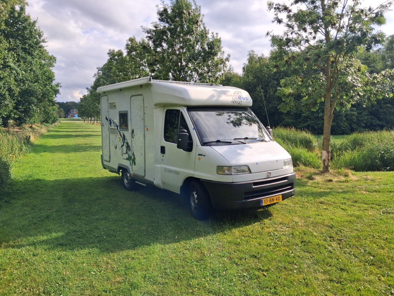 Dethleffs Bus Globetrotter - Compacte en complete buscamper, Particulier, Buscamper of Camperbus, Dethleffs