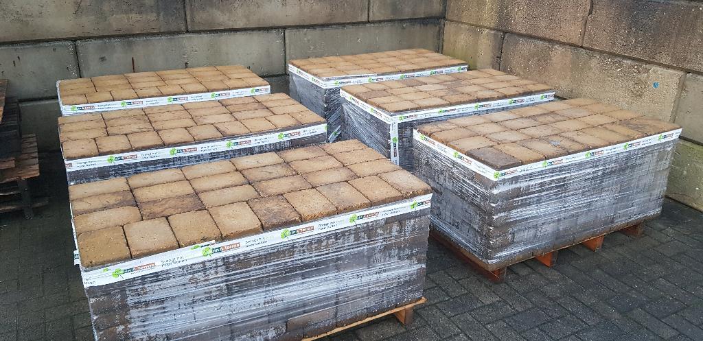 Trommelstenen 21x14 gebruikt kleur oker te koop, Ophalen, Gebruikt, 10 m² of meer, Nvt