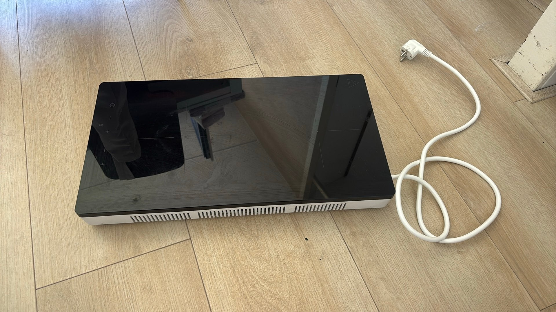 Ikea Tillreda - Draagbare inductiekookplaat, 2 zones wit, Witgoed en Apparatuur, Ophalen, 4 kookzones, Zo goed als nieuw, Inductie