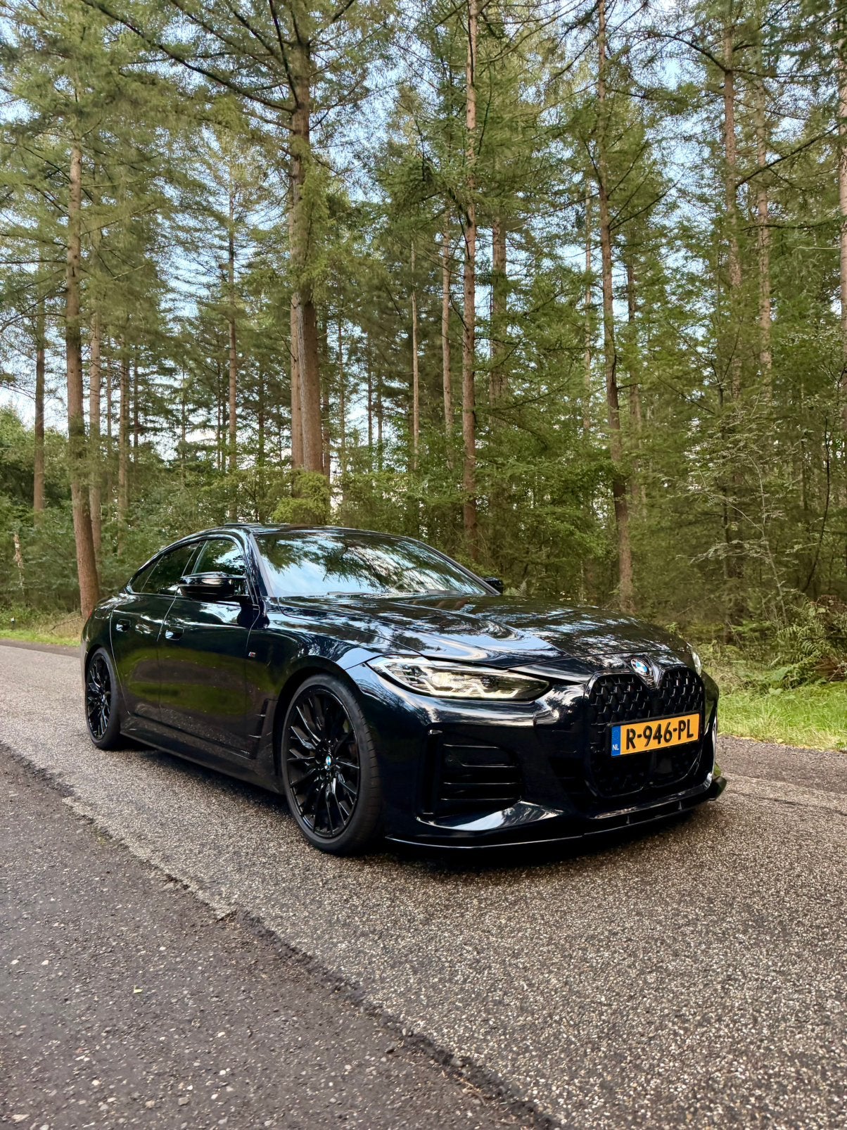 BMW 4-Serie Gran Coupé M440i Xdrive Aut 2022 Zwart, Auto's, Automaat, Lichtsensor, 1800 kg, 1800 kg