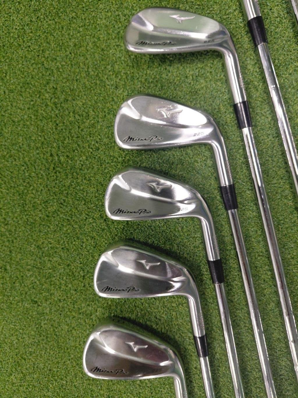 Mizuno Pro 225 ijzerset - perfecte staat -, Ophalen of Verzenden, Gebruikt, Set, Mizuno