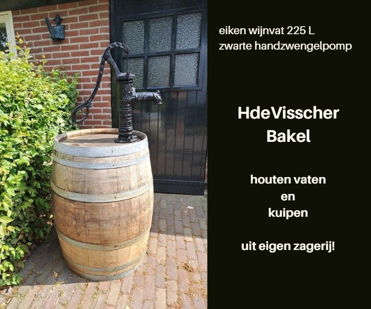nostalgische houten regenton met handzwengelpomp, Ophalen, 150 liter of meer, Nieuw, Met pomp