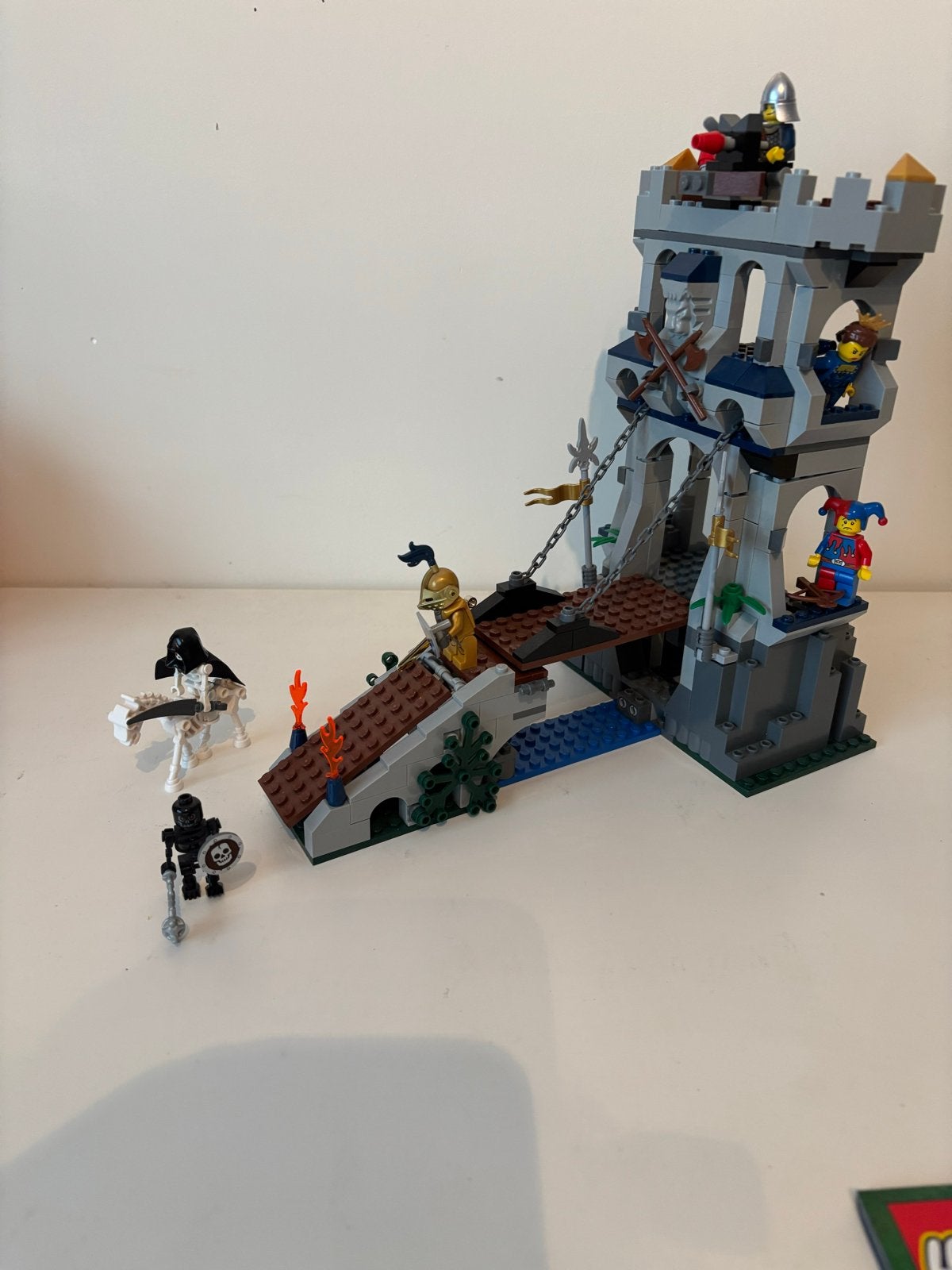 Lego Castle 7079 - Middeleeuws Kasteel “Drawbridge defense”, Ophalen, Lego, Zo goed als nieuw, Compleet