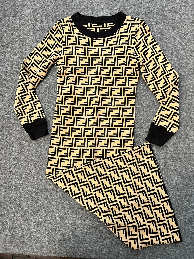 Elegante lange jurk – maat S  – perfecte staat, Kleding | Dames, Jurken, Zo goed als nieuw, Maat 36 (S), Bruin, Onder de knie