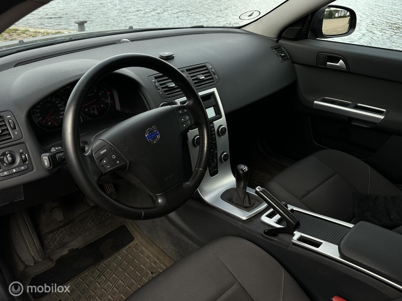 Volvo V50 2.0 Kinetic, Auto's, Gebruikt, Zwart, 4 cilinders, Blauw