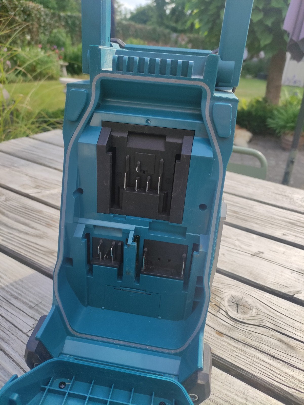 Makita bouwradio MR001G, Ophalen of Verzenden, Zo goed als nieuw, Bouwradio