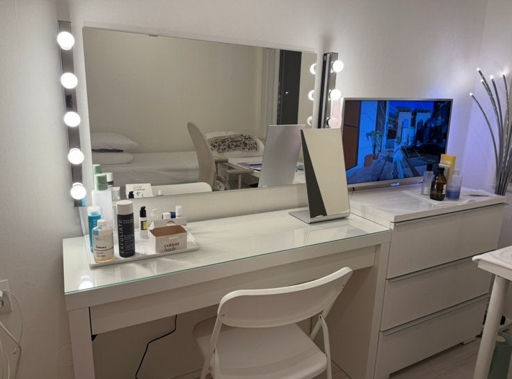 IKEA Malm toilettafel - nette staat, Huis en Inrichting, Tafels | Kaptafels, Ophalen, Zo goed als nieuw, 100 tot 150 cm, Minder dan 100 cm