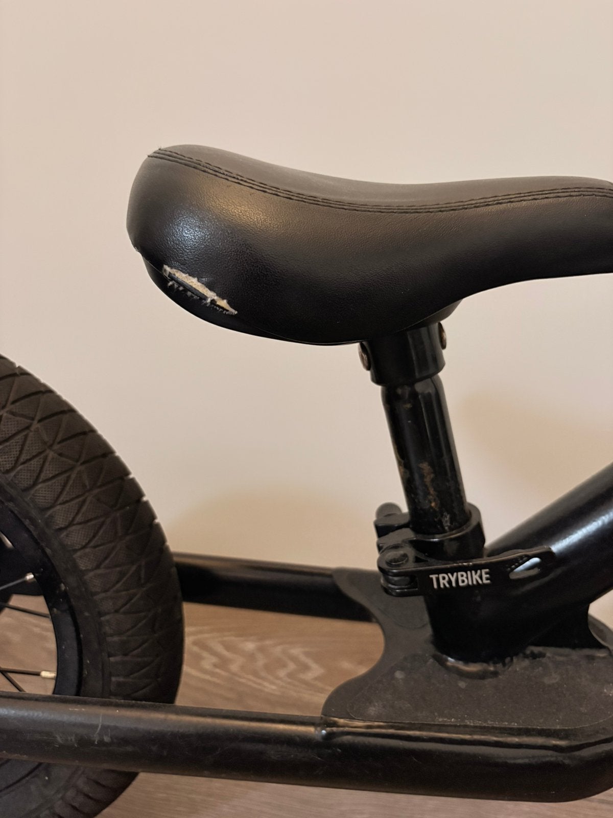 Foto 7 van Trybike loopfiets zwart zo goed als nieuw