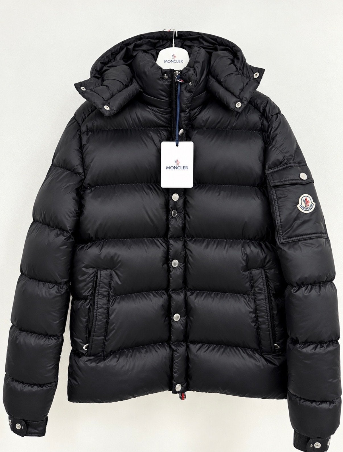 Moncler Maya donsjack zwart maat L, Kleding | Heren, Ophalen of Verzenden, Zo goed als nieuw, Maat 52/54 (L), Zwart