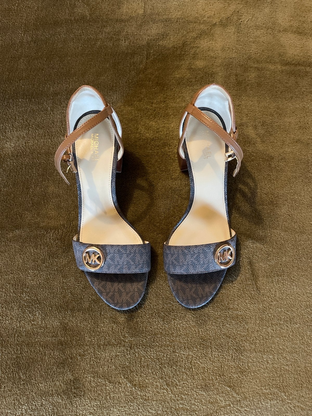 Michael Kors Sandalen Maat 37 - Zo goed als nieuw, Ophalen of Verzenden, Zo goed als nieuw, Bruin, Sandalen of Muiltjes