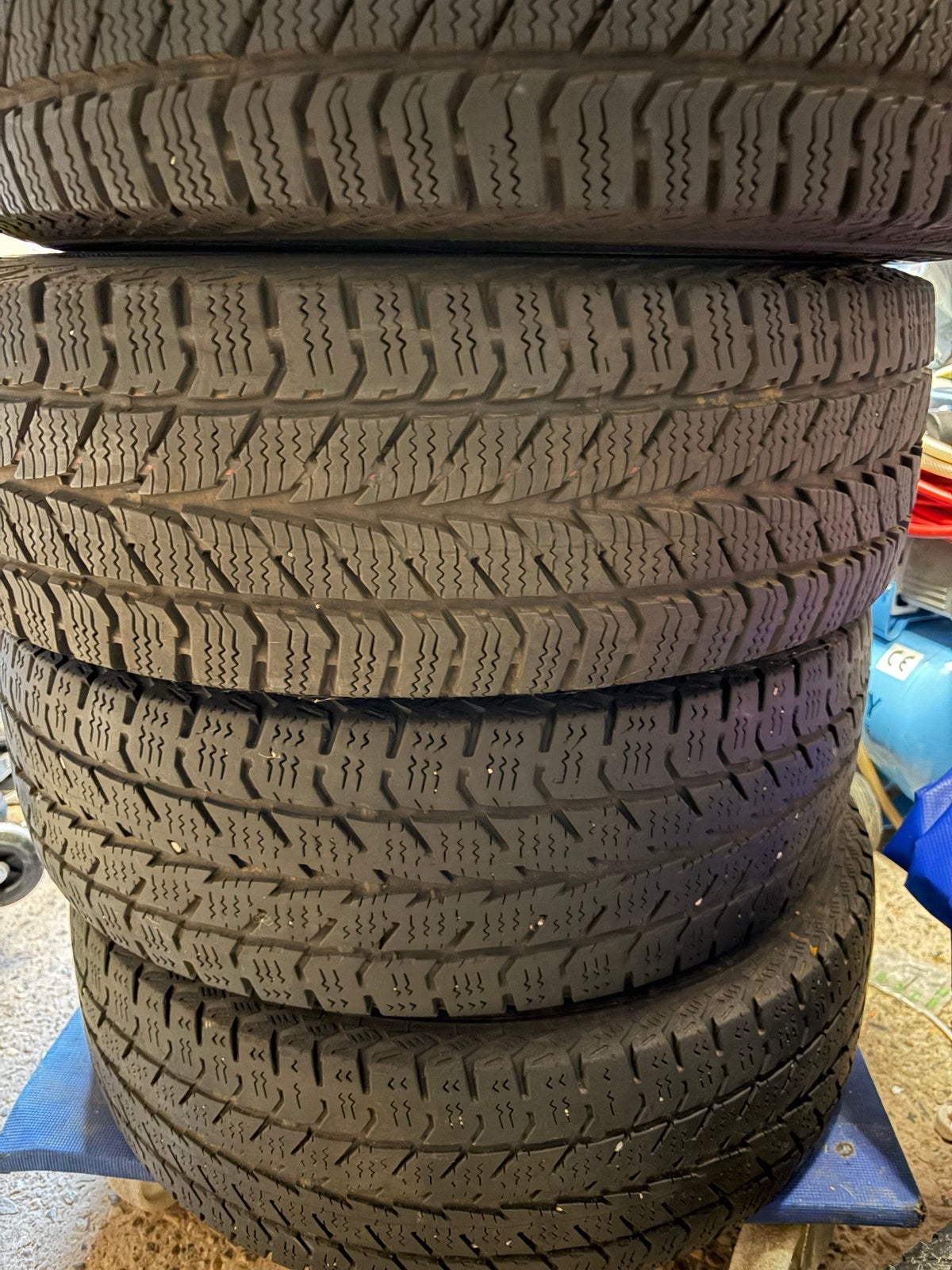 Winterbanden op velg voor Renault Trafic / Opel Vivaro, Ophalen, 16 inch, Banden en Velgen, Bestelwagen