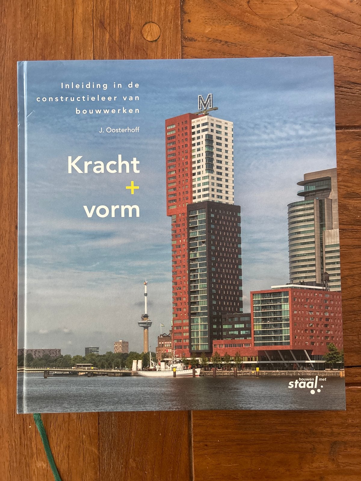 Kracht + vorm: Inleiding in de constructieleer van bouwwerke, Ophalen of Verzenden, Zo goed als nieuw, Bouwkunde