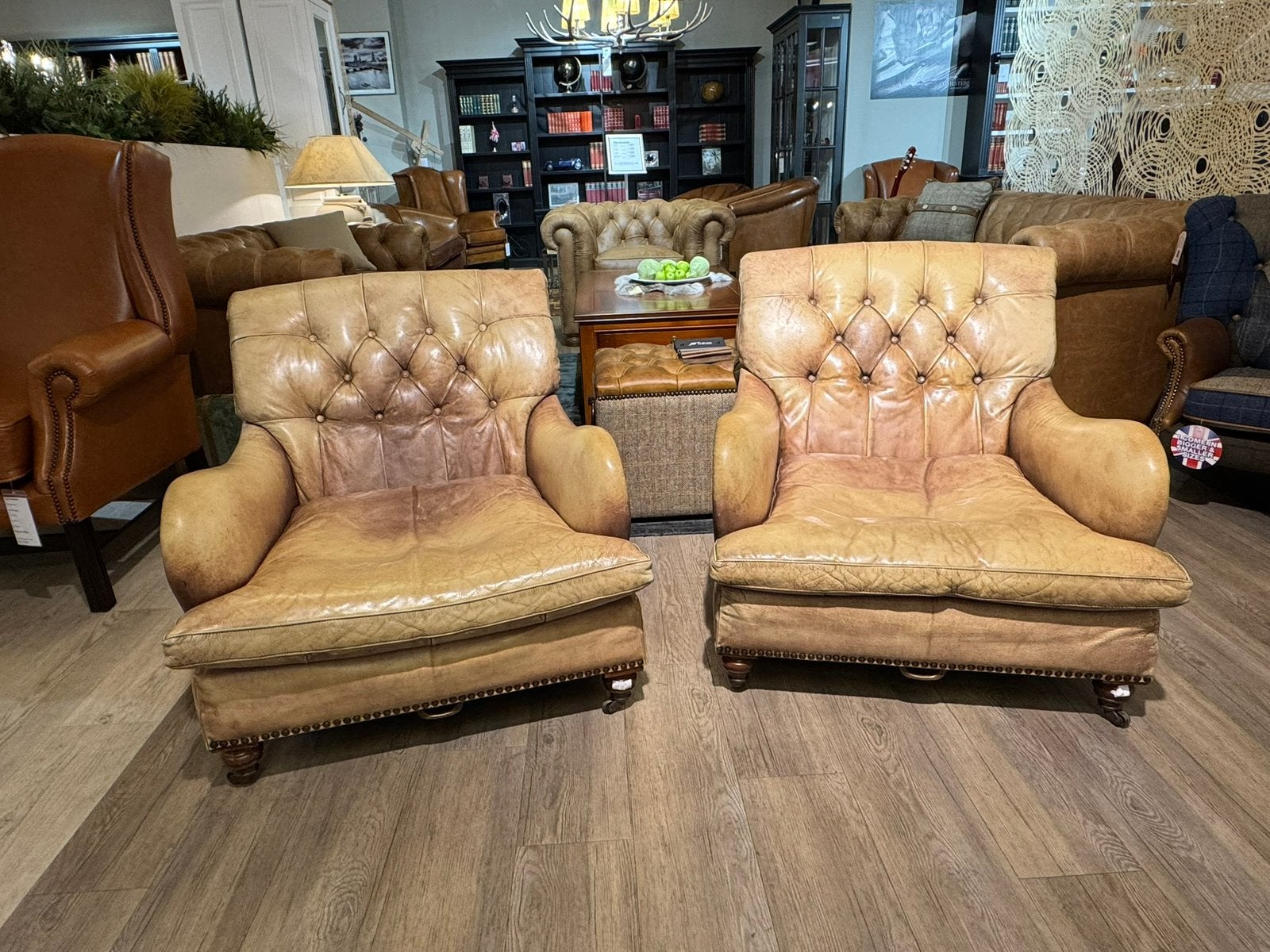 2x Engelse Vintage chesterfield Lounge fauteuils leder Camel, Ophalen of Verzenden, Gebruikt, 75 tot 100 cm, 50 tot 75 cm