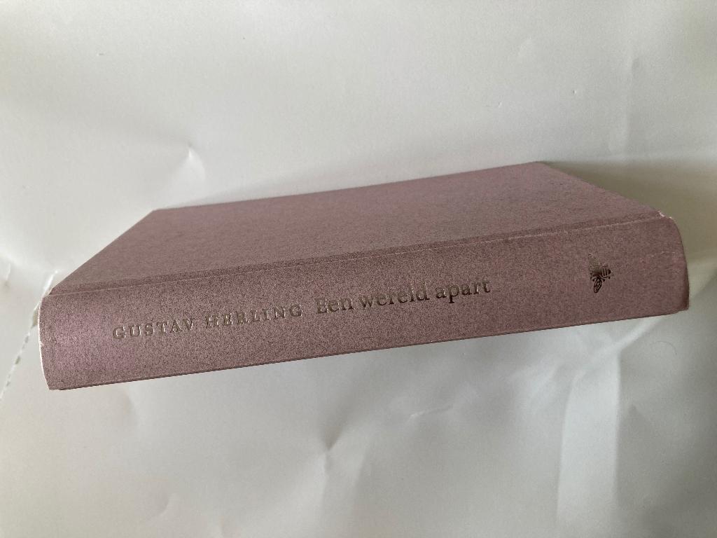 Boek; een wereld apart, Boeken, 20e eeuw of later, Overige gebieden, Ophalen of Verzenden, Zo goed als nieuw