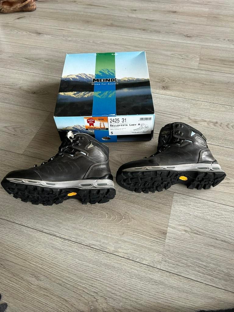 Goede staat!!, Bergschoen MEINDL Bellavista Lady M, Maat 5, Ophalen of Verzenden, Zo goed als nieuw, Wandelschoenen