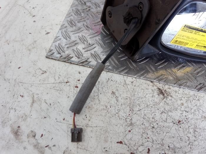 Buitenspiegel rechts van een Nissan Almera Tino, Auto-onderdelen, Gebruikt, -, -, Ophalen of Verzenden