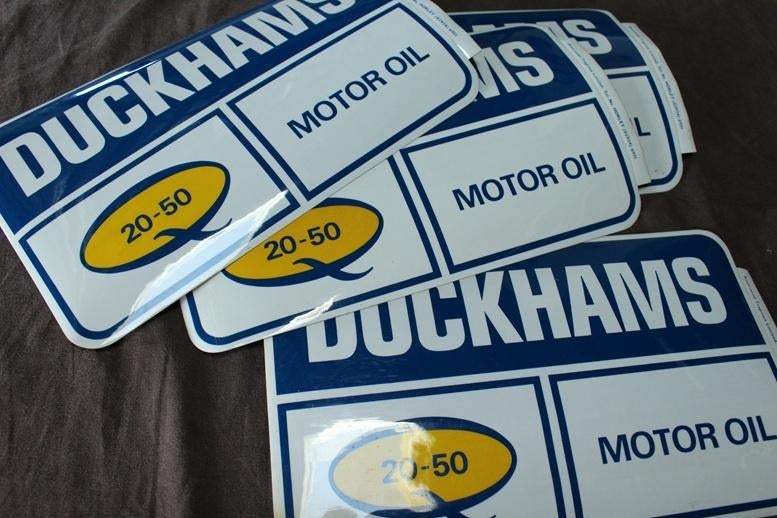 Duckhams 20-50 motor oil stikkers groot formaat, Ophalen of Verzenden, Gebruikt