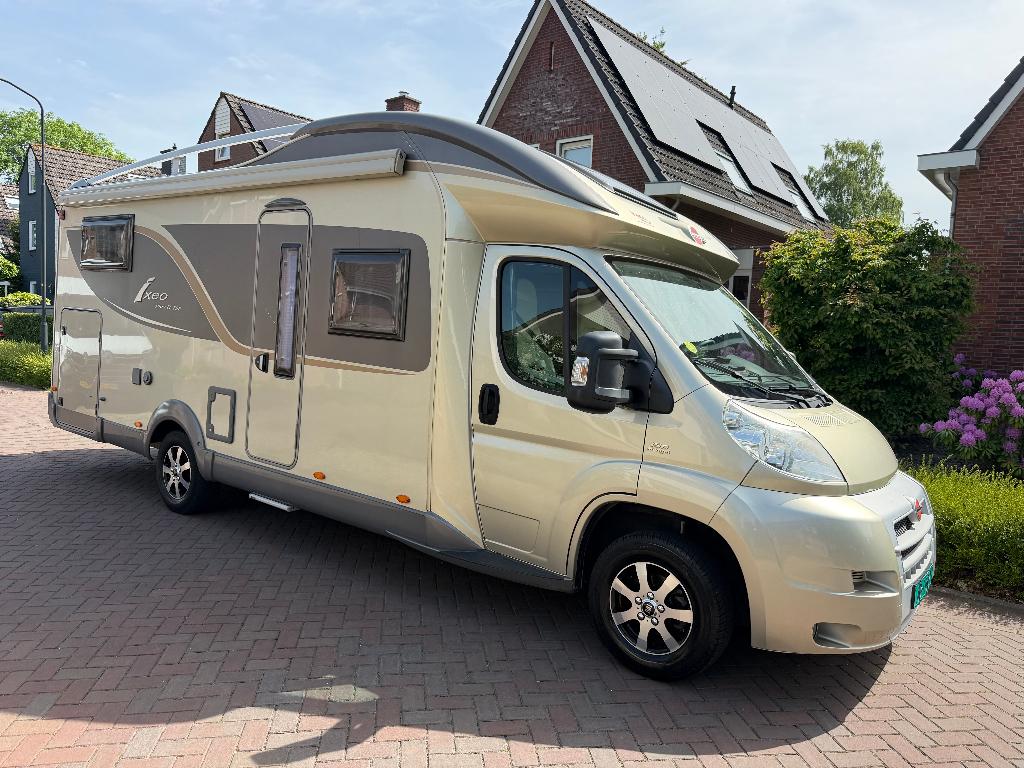 Burstner T726 Enkele Bedden & Hefbed Bj 2012 1e Eign Euro 5, Caravans en Kamperen, Campers, Ringverwarming, Fiat, 7 tot 8 meter