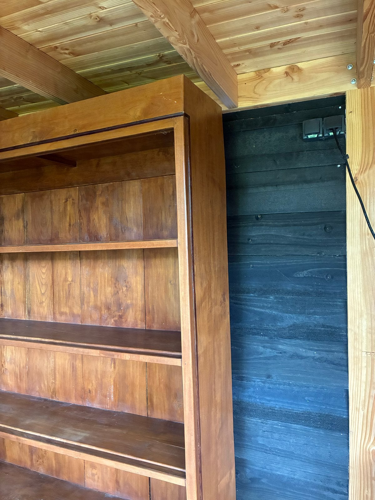 Mooie Houten Boekenkast 150x220 cm, Huis en Inrichting, Ophalen, Met plank(en), Gebruikt, 100 tot 150 cm