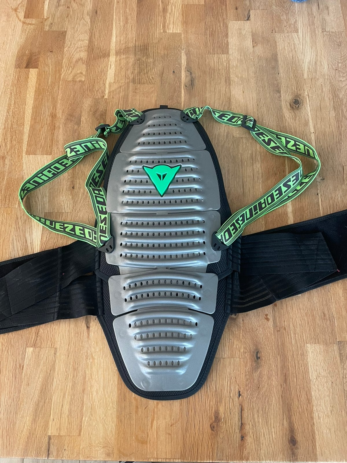 Dainese rug beschermer maat M, Ophalen of Verzenden, Tweedehands