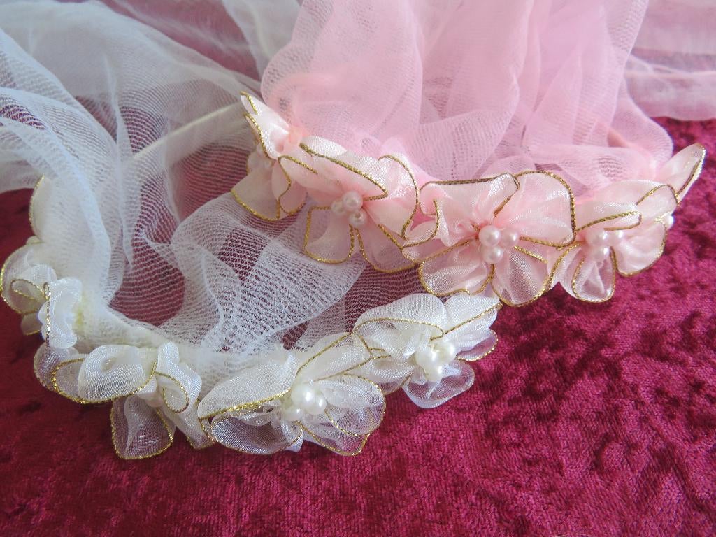 Vintage BRUIDSSLUIER voor kinderen 40 cm. lang  Rose en Wit, Antiek en Kunst, Antiek | Kleding en Accessoires, Ophalen of Verzenden