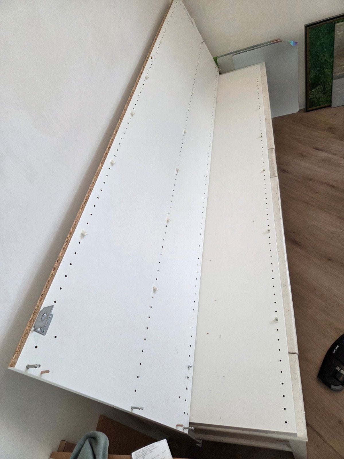Witte boekenkast met verstelbare planken, Ophalen, Met plank(en), Minder dan 50 cm, Gebruikt