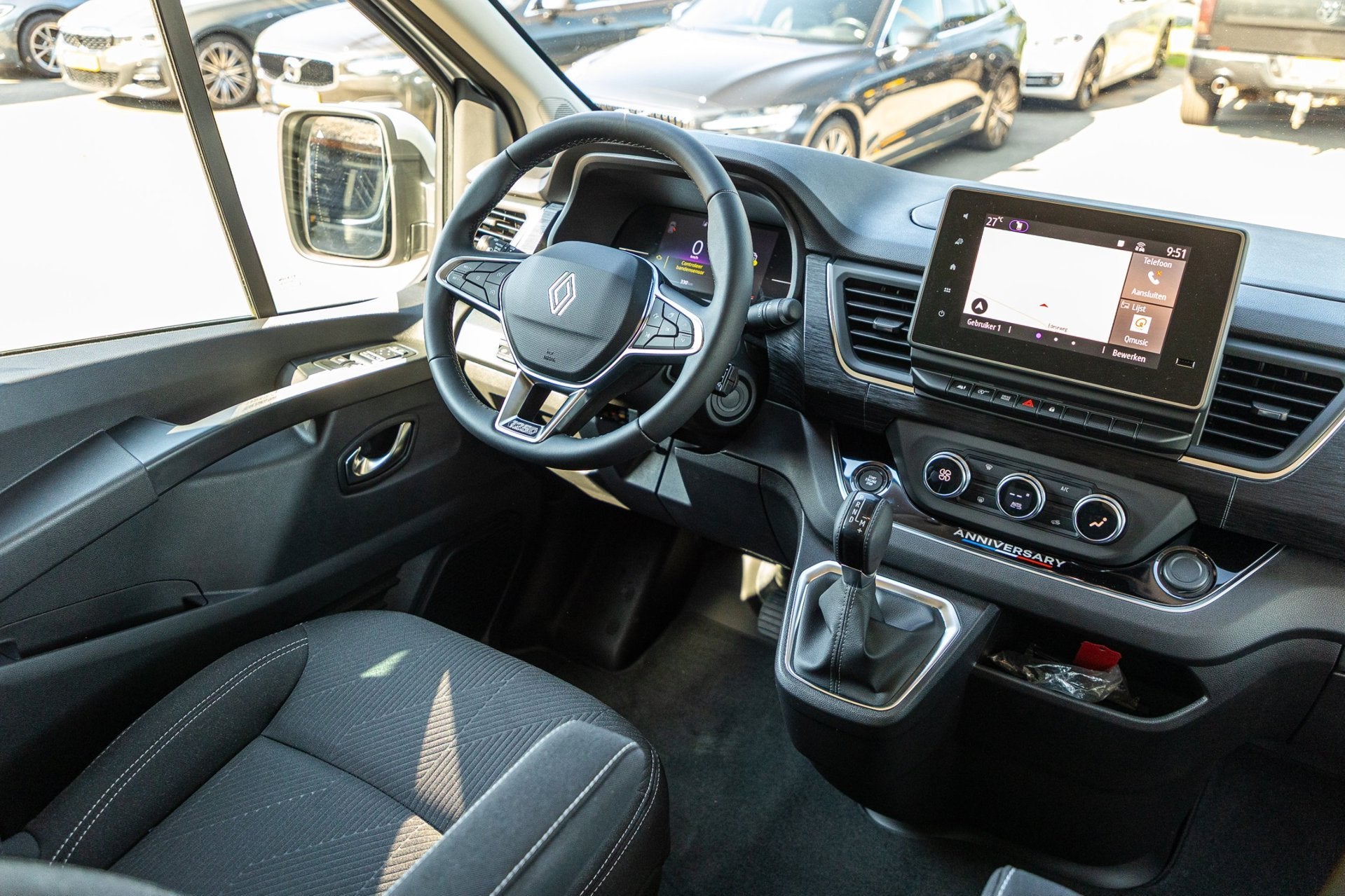 Renault TRAFIC 2.0 Blue dCi EDC 170 T29 L2H1 Extra Dubbele C, Auto's, Bestelauto's, Stof, 4 cilinders, Renault, Bedrijf