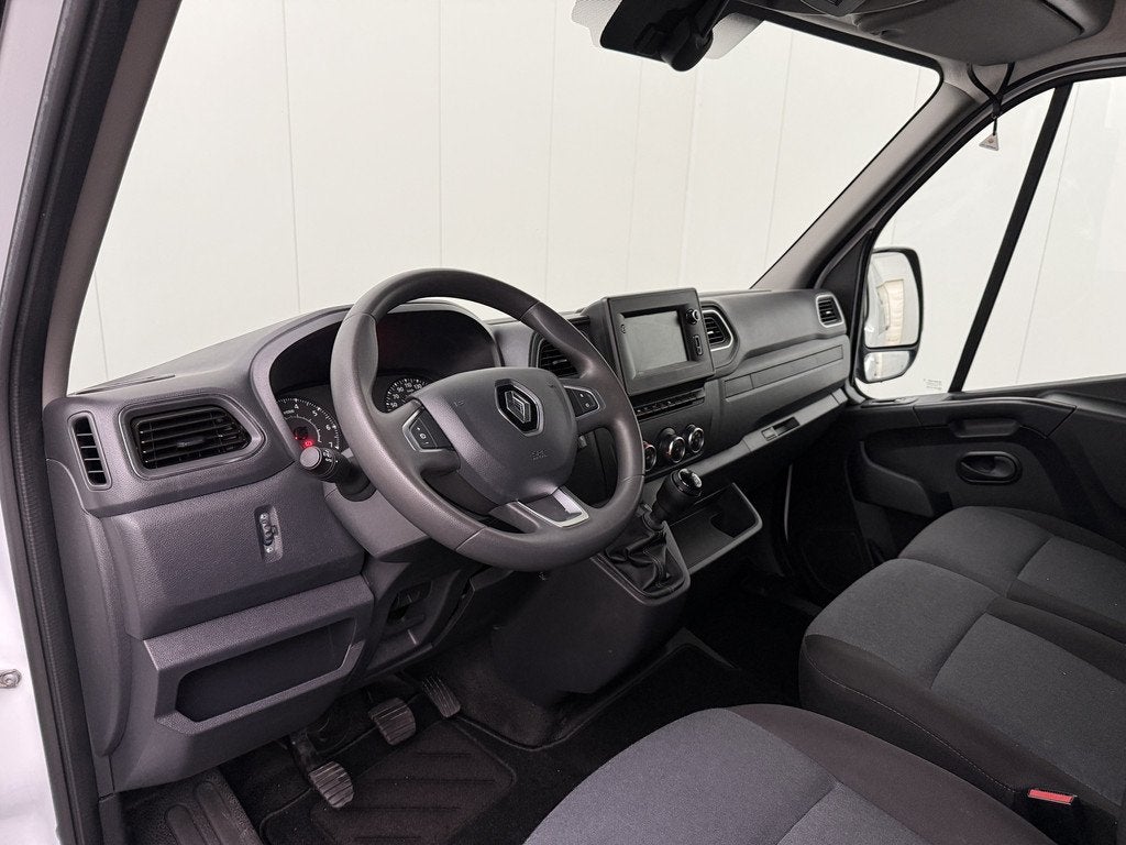 Renault Master 2.3DCi 150PK L2H2 Dubbele Cabine | 7-Persoons, Auto's, Bestelauto's, Voorwielaandrijving, Stof, Gebruikt, Euro 6