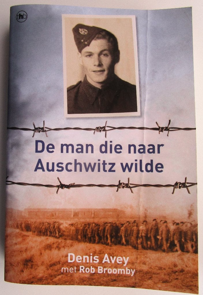 boek De man die naar Auschwitz wilde, Boeken, Ophalen of Verzenden, Tweede Wereldoorlog, Gelezen, Overige onderwerpen