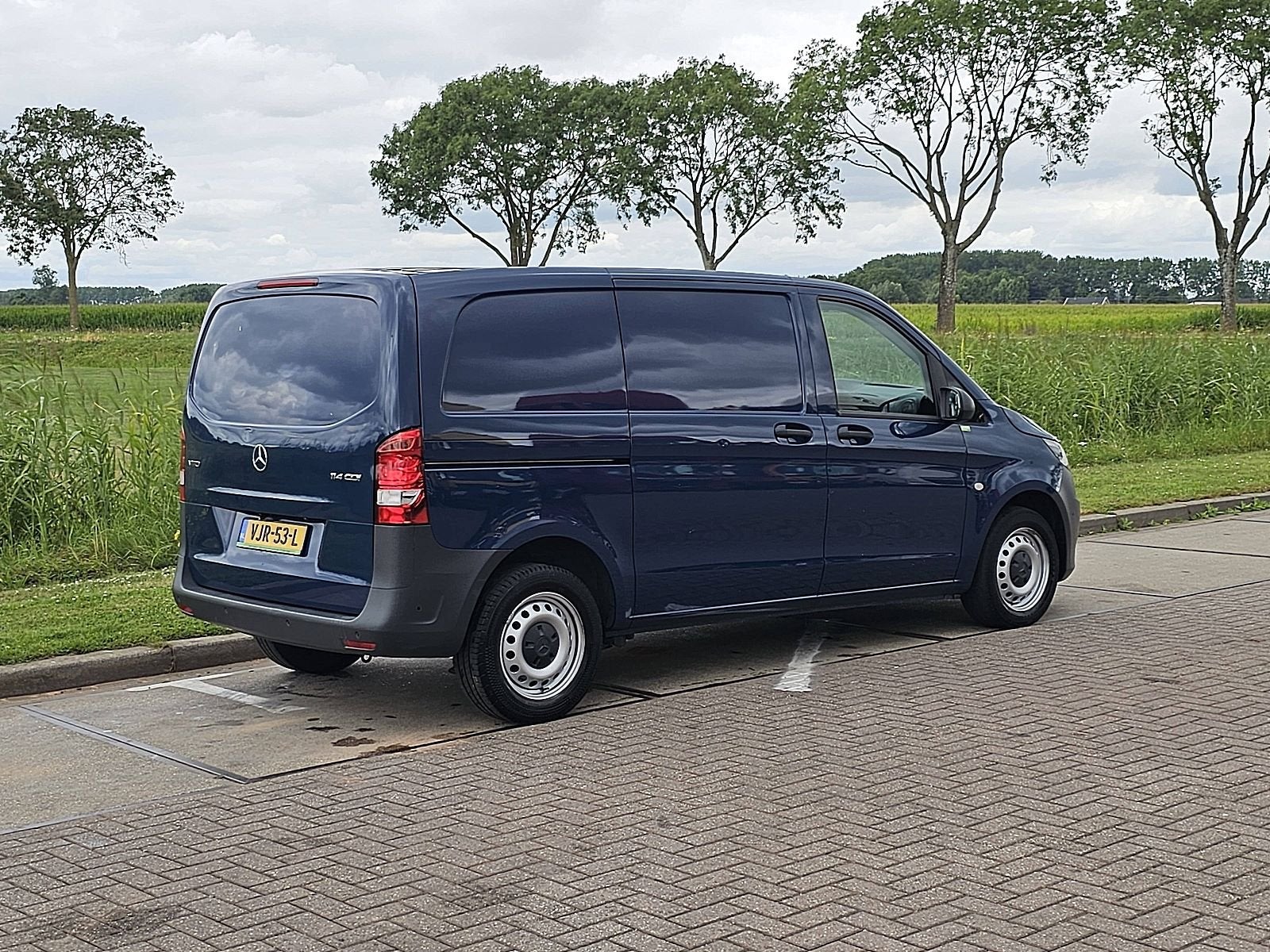 MERCEDES-BENZ VITO 114 ac automaat euro6, Auto's, Bestelauto's, Automaat, Gebruikt, Euro 6, Navigatiesysteem