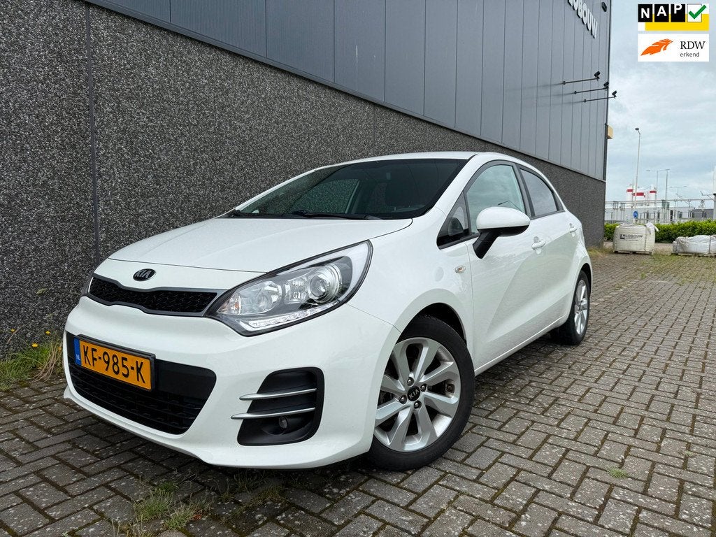 Kia Rio 1.2 CVVT DynamicLine/1ste eigen/Dealer OH/Camera/AIR, 1027 kg, 4 cilinders, Wit, Origineel Nederlands