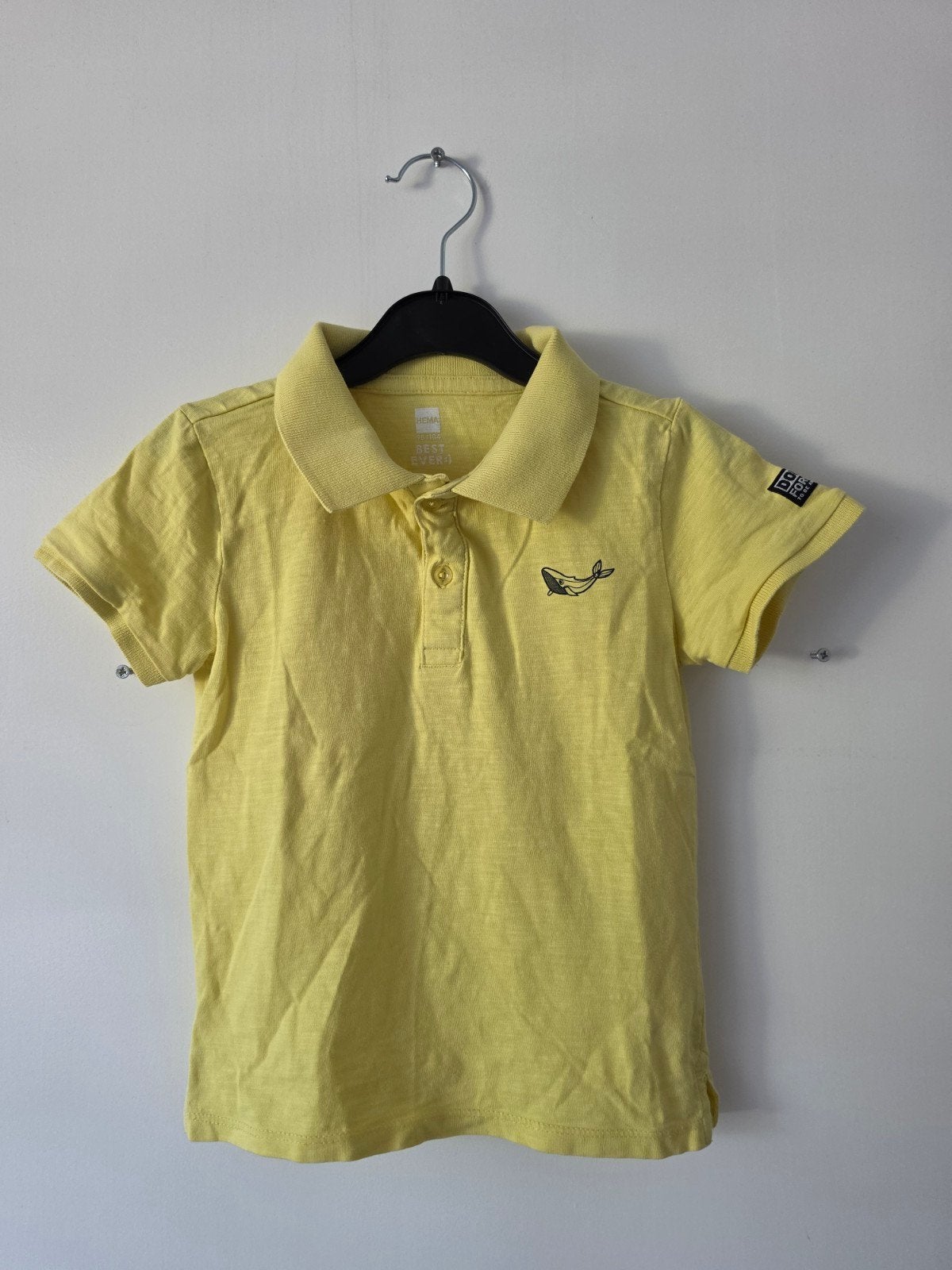 Hema polo geel katoen blauwe walvis opdruk 98-104, Ophalen of Verzenden, Hema, Jongen, Shirt of Longsleeve