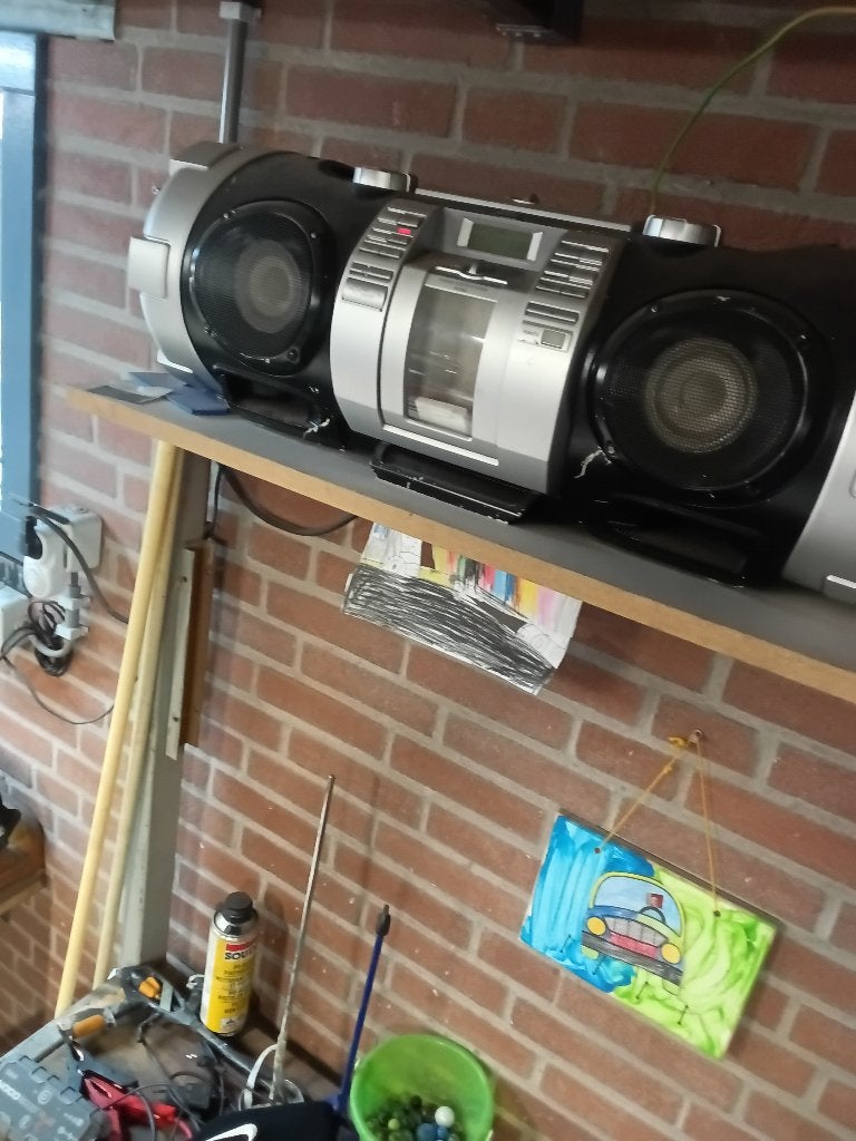 Te koop jvc radio garage, Ophalen
