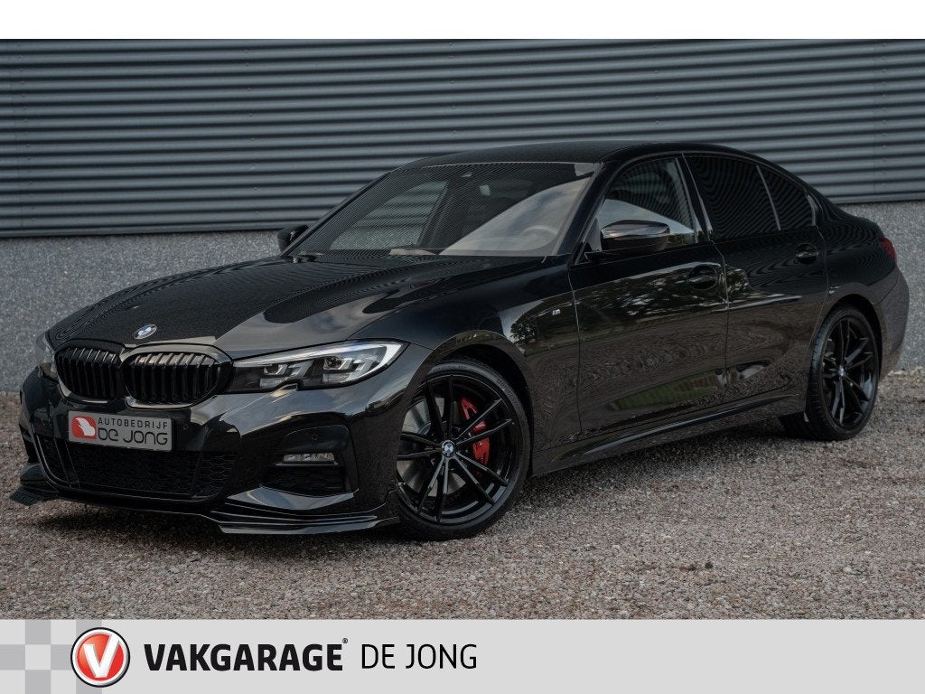 318i M-Sport | M340 look | 19' Inch | Sfeerverl. | Blind Spo, Auto's, Gebruikt, 4 cilinders, 1465 kg, Zwart