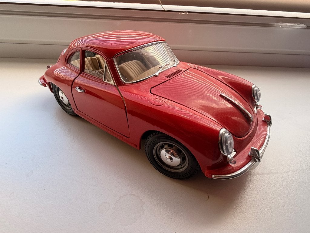 Bburago Porsche 356 B 1961 Rood schaal 01:18, Hobby en Vrije tijd, Ophalen, Zo goed als nieuw, Auto, Bburago