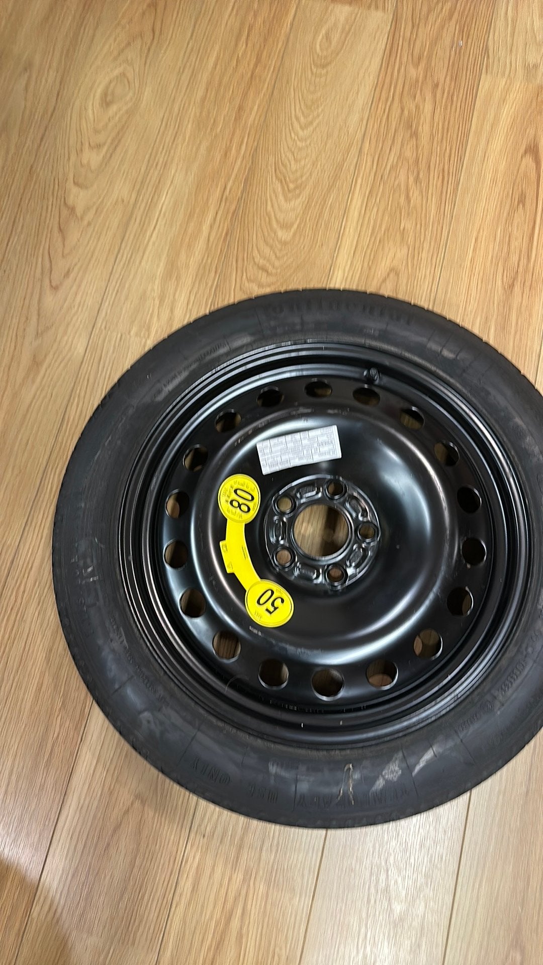Thuisbrengbanje  volvo v60 band inclusief krik, Ophalen, Nieuw