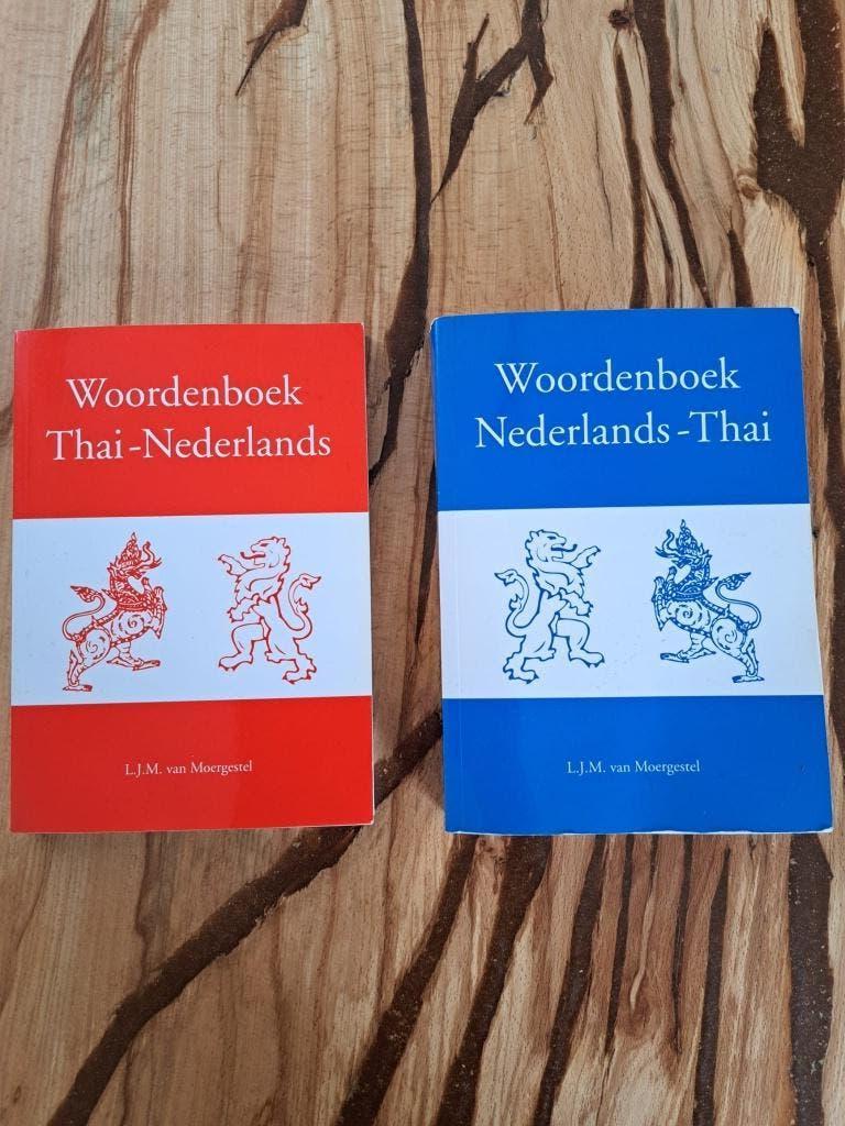 woordenboeken Nederlands-Thais en Thais-Nederlands, Boeken, Woordenboeken, Overige uitgevers, Ophalen of Verzenden, Zo goed als nieuw