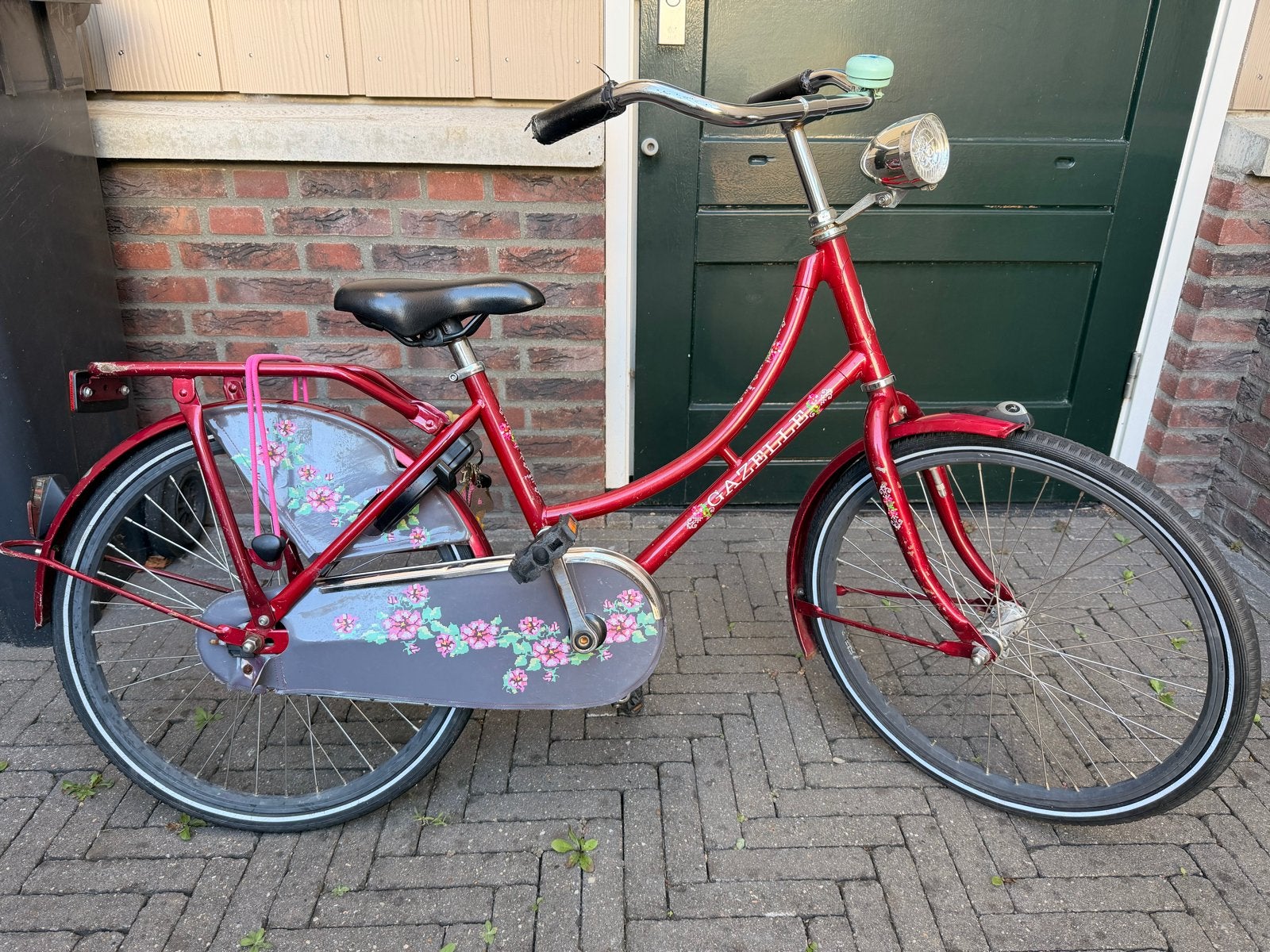 Gazelle kinderfiets Madelief - Rood met bloemendesign, Fietsen en Brommers, Fietsen | Meisjes, Ophalen, Gebruikt, Terugtraprem