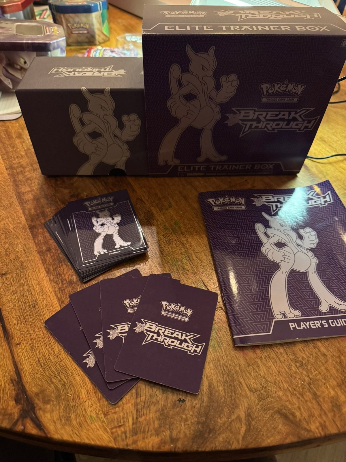 Pokemon Break Trough Mewtwo ETB leeg.   2015, Ophalen of Verzenden, Zo goed als nieuw, Overige typen