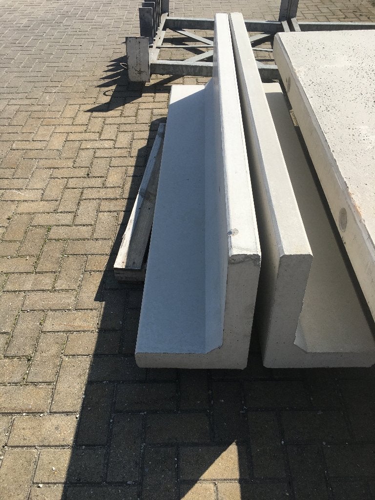 keerwand beton wand L-wand afscheiding hoogteverschil, Ophalen, Nieuw