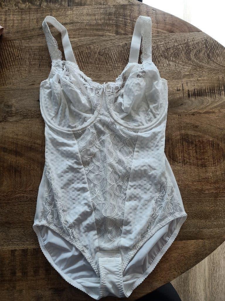 Prima donna body madison 85 F Nieuw wit 85F, Kleding | Dames, Prima Donna, Ophalen of Verzenden, Wit, Body of Korset