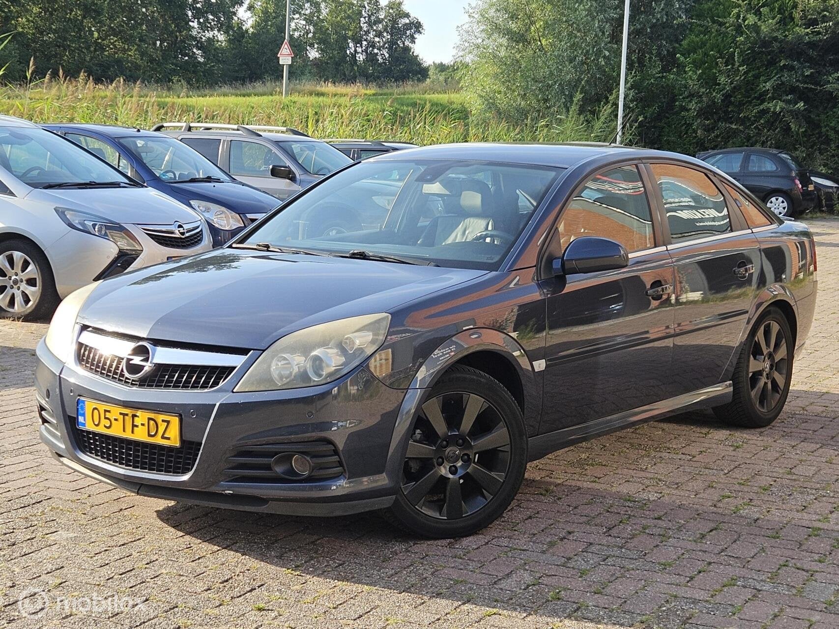 Opel Vectra GTS 1.8-16V Executive Leer/Airco/Cruise control, Auto's, Opel, Voorwielaandrijving, Gebruikt, 4 cilinders, 1796 cc